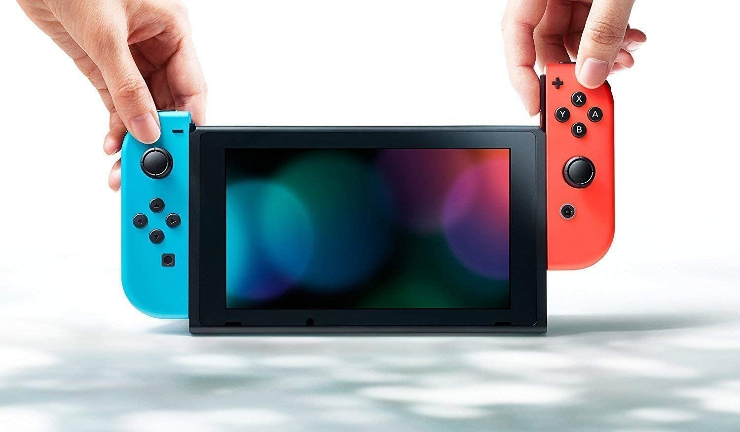 Console Nintendo Switch avec paire de Joy-Con