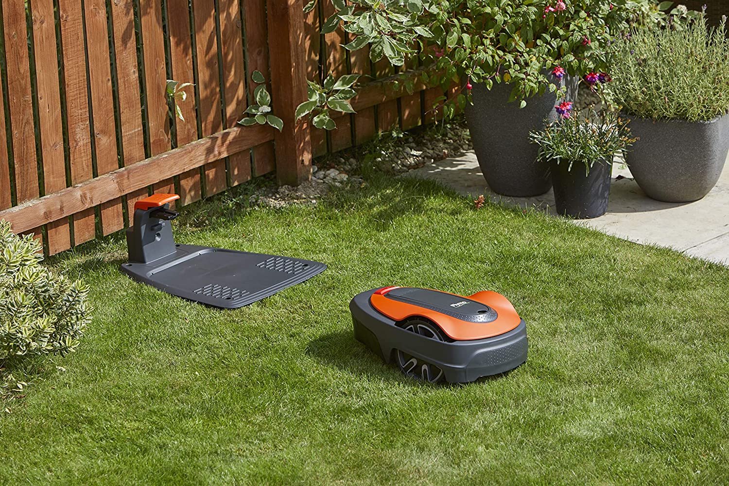 Flymo EasiLife Robot Tondeuse à gazon