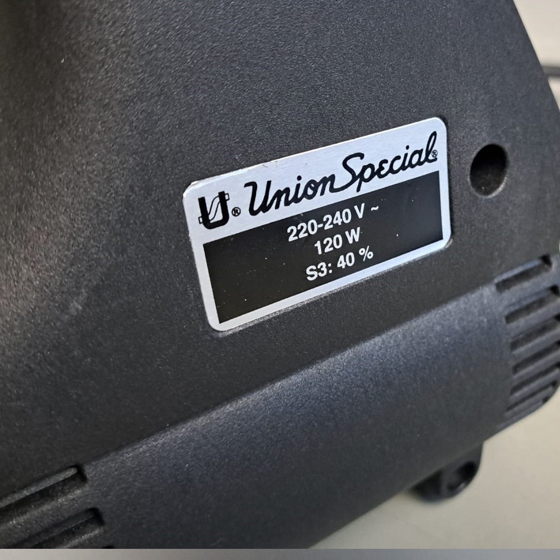 Machine à coudre sans fil Union Special 2200M18A 220V